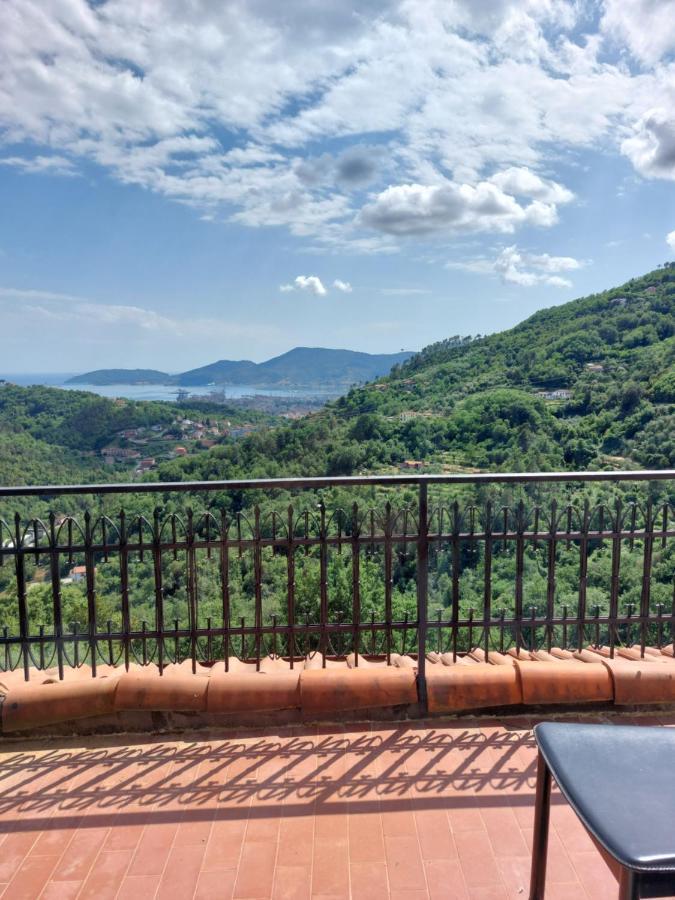 Agriturismo Oliva Azzurra Villa Valeriano Lunense Kültér fotó