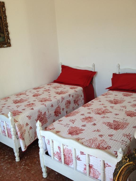 Agriturismo Oliva Azzurra Villa Valeriano Lunense Szoba fotó