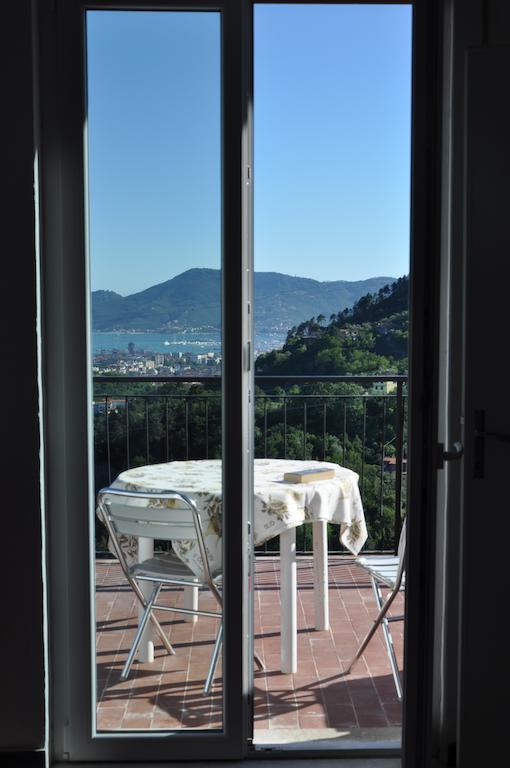 Agriturismo Oliva Azzurra Villa Valeriano Lunense Szoba fotó