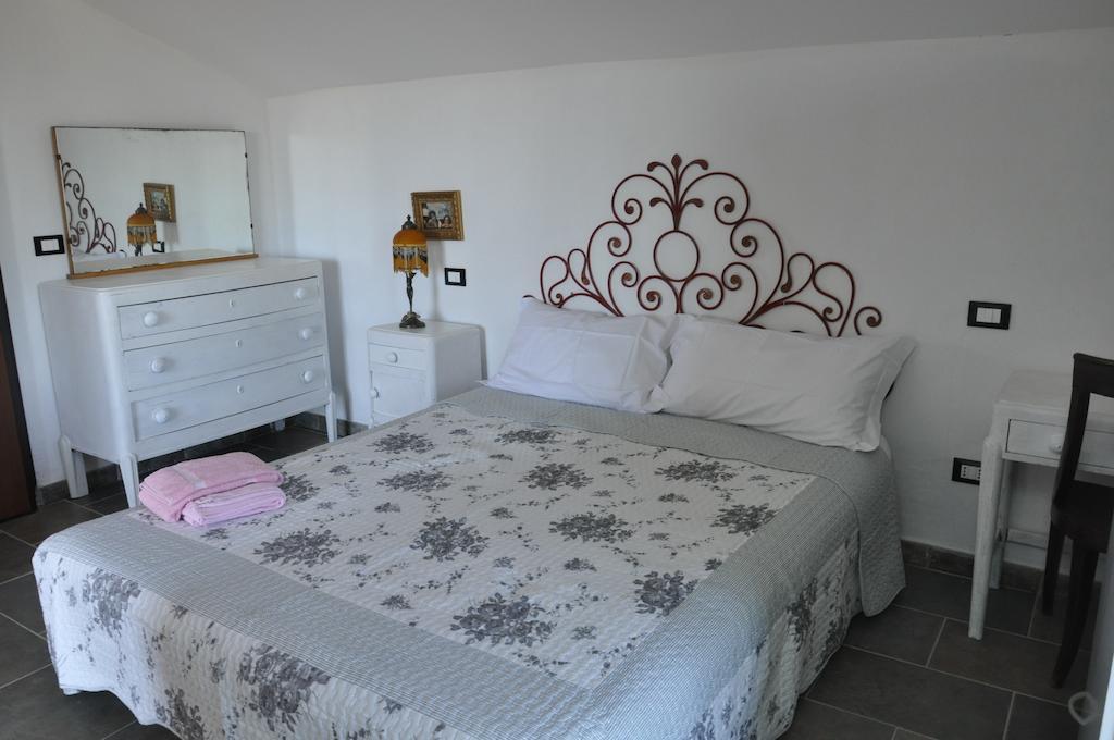 Agriturismo Oliva Azzurra Villa Valeriano Lunense Szoba fotó