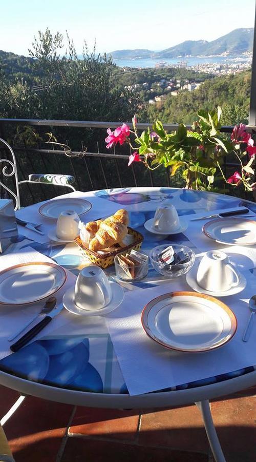 Agriturismo Oliva Azzurra Villa Valeriano Lunense Kültér fotó